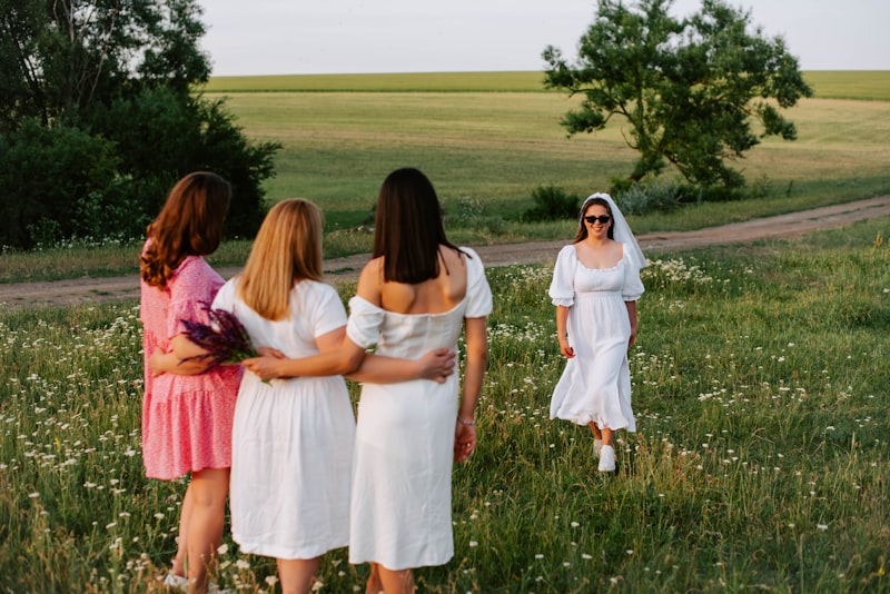 Rappresentazione dell'amore attraverso l'abito da sposa: Un Viaggio tra Tradizione e Modernità